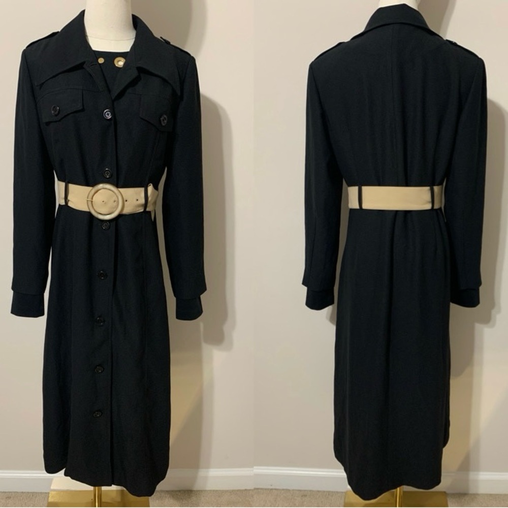 Light and Lined Textured Coat / Dress